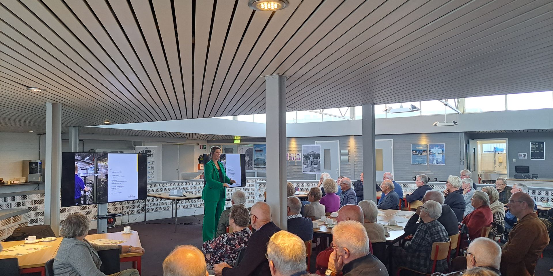 Ontvangst van oud-collega's die met pensioen zijn gegaan!