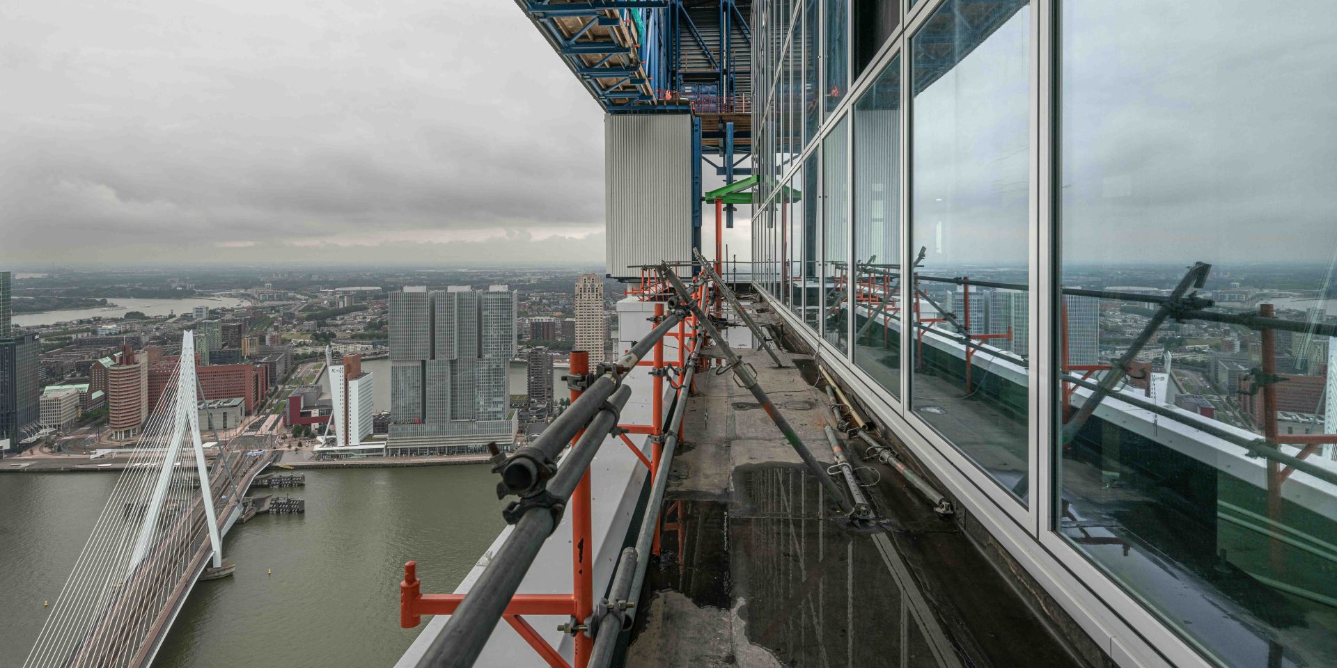 De Zalmhaven Rotterdam - 'de kroon'